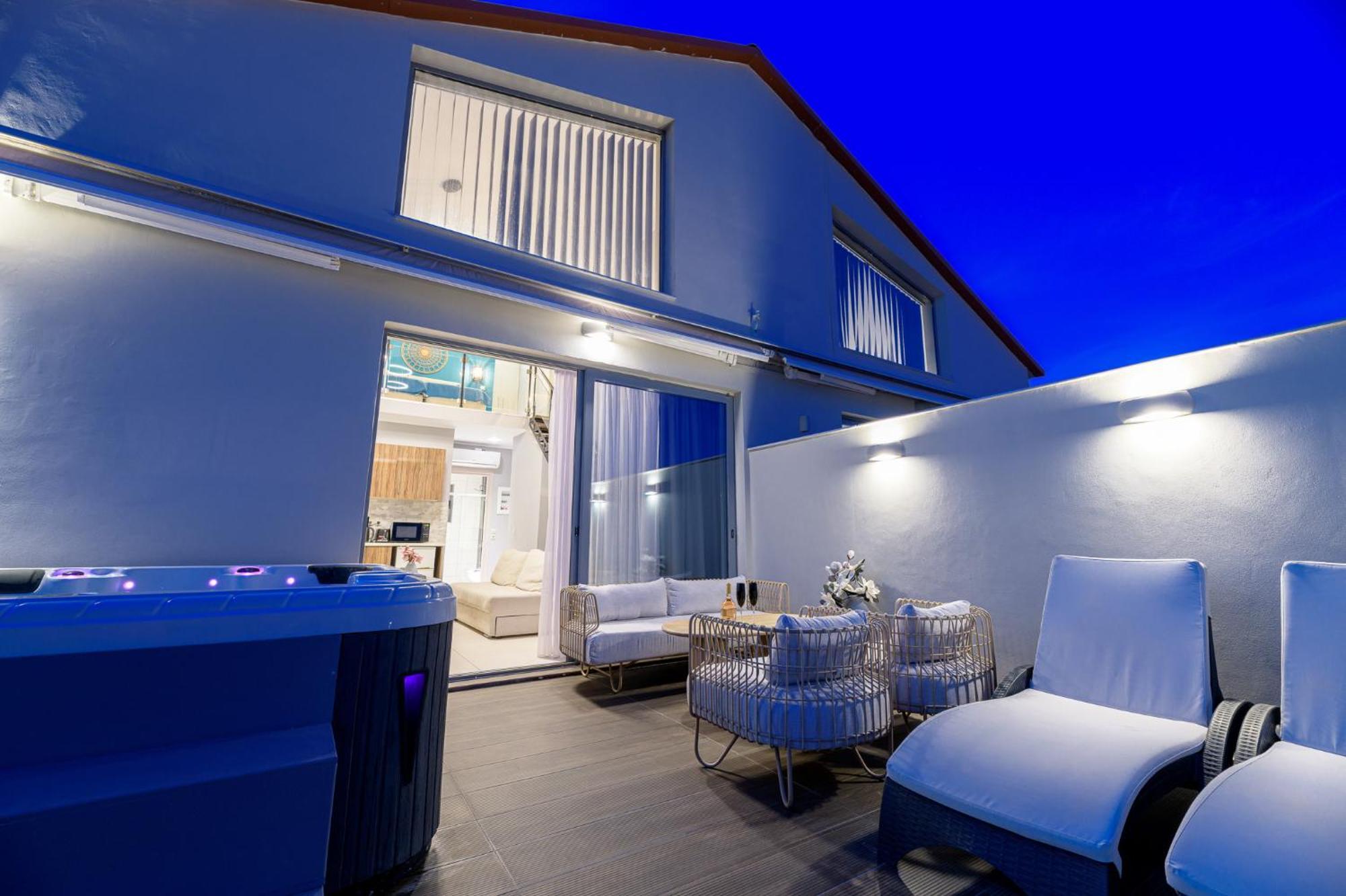 Pearl Luxury Living *