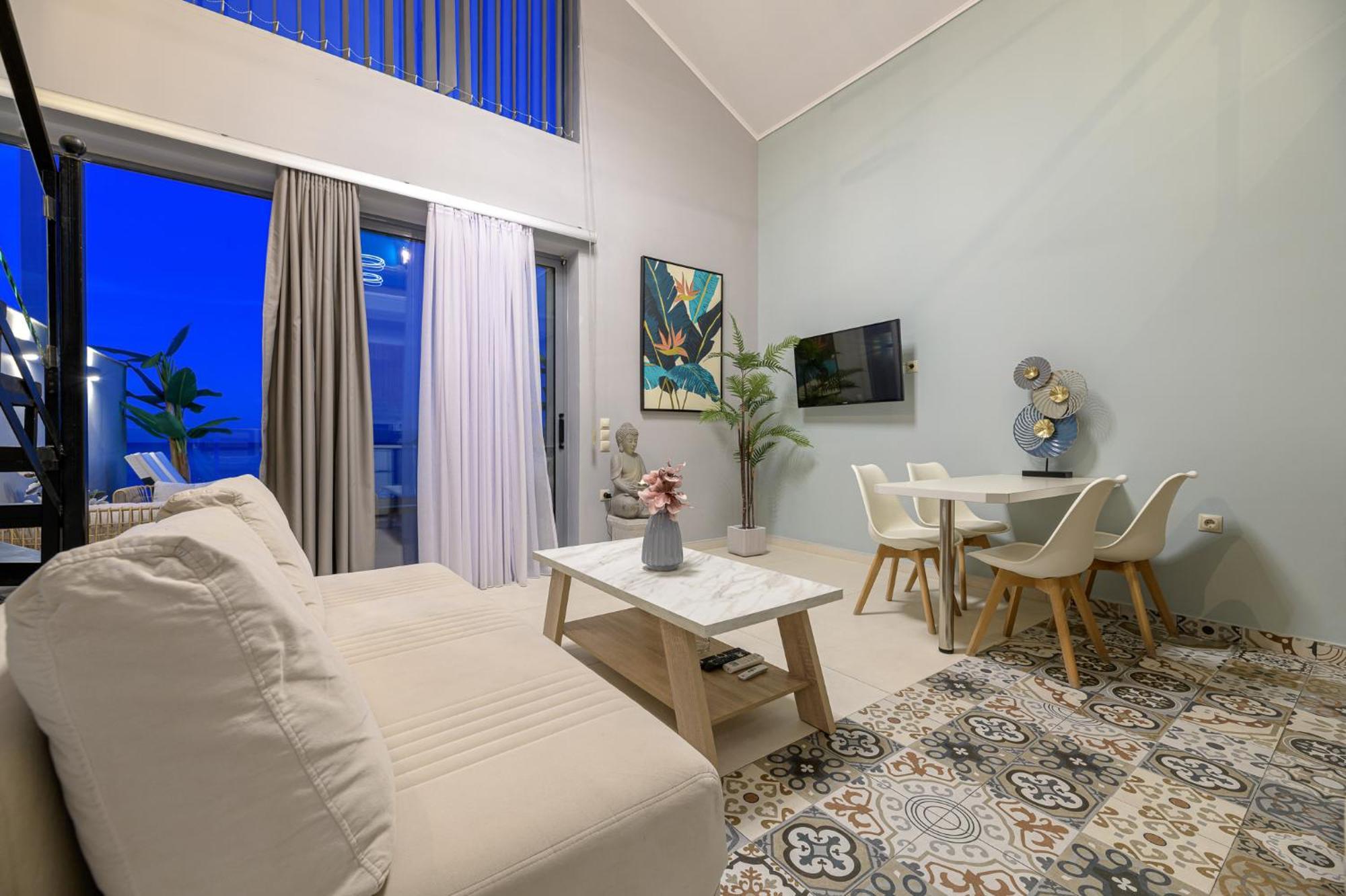 Pearl Luxury Living *